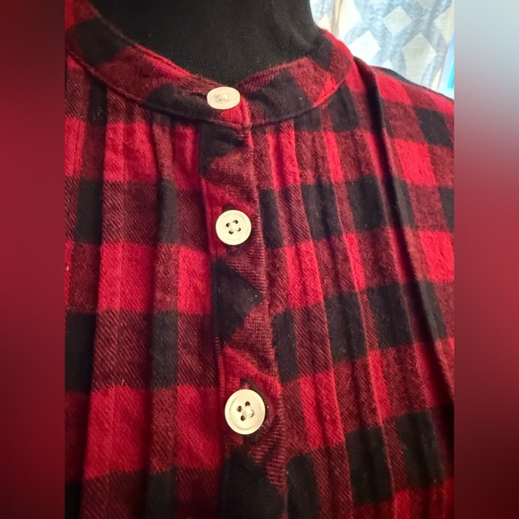 VTG LL Bean Long Flannel Nightgown Women’s Size M/Petite Red/Black Buffalo Plaid - Picture 3 of 12